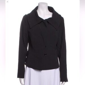 MAXMARA beautiful black wool jacket.